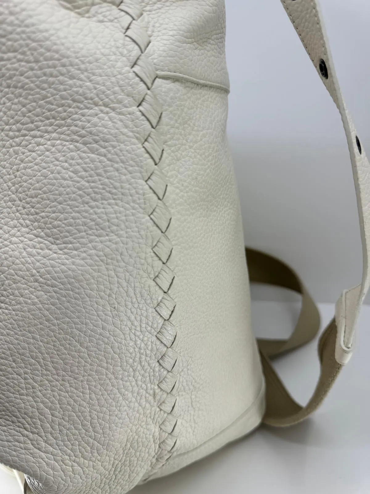 BOTTEGA VENETA CALFSKIN LETEAR DRAWSTRING BACKPACK