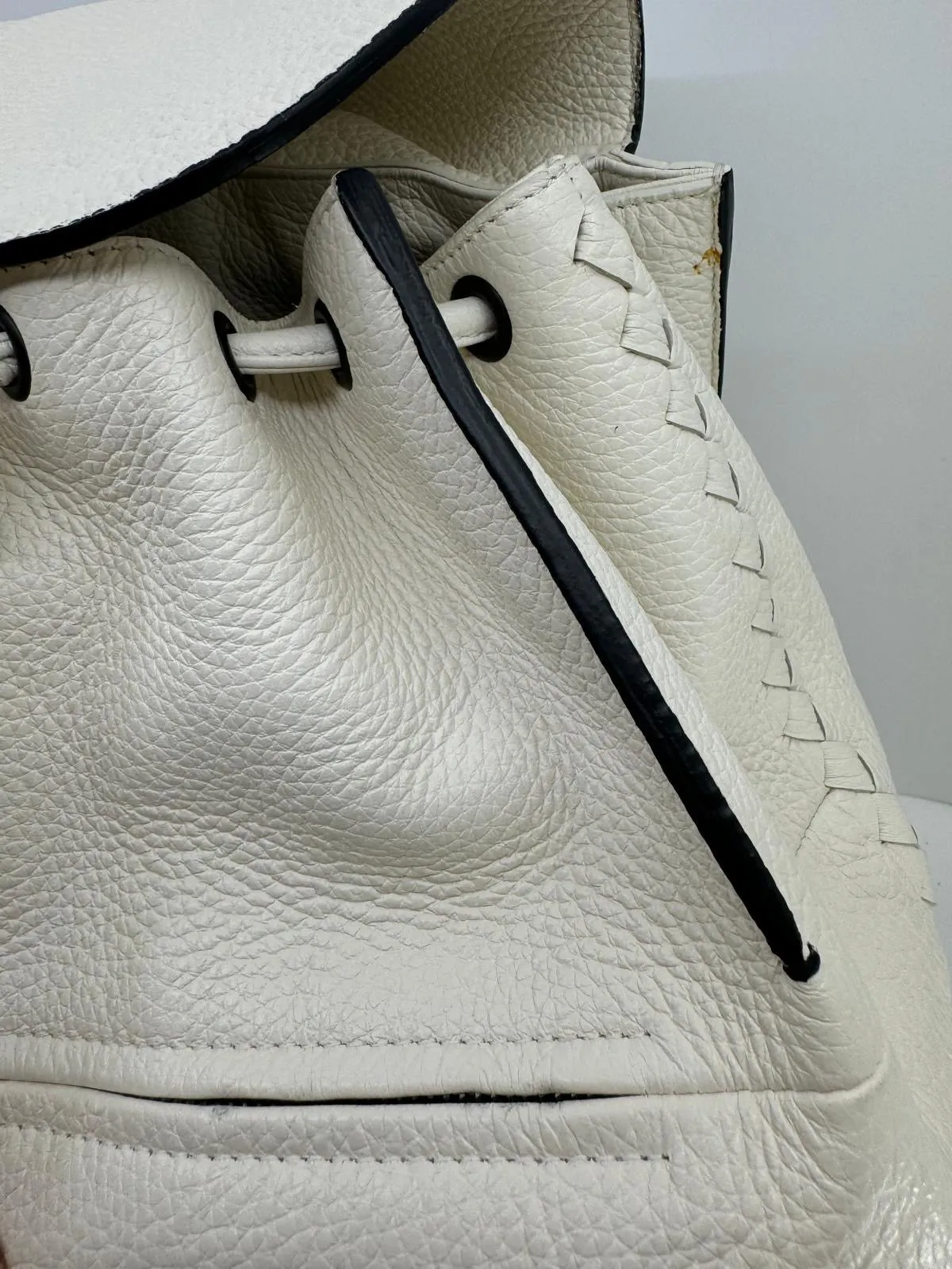 BOTTEGA VENETA CALFSKIN LETEAR DRAWSTRING BACKPACK