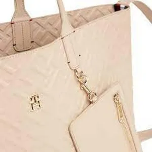 Iconic Tommy Tote Mo