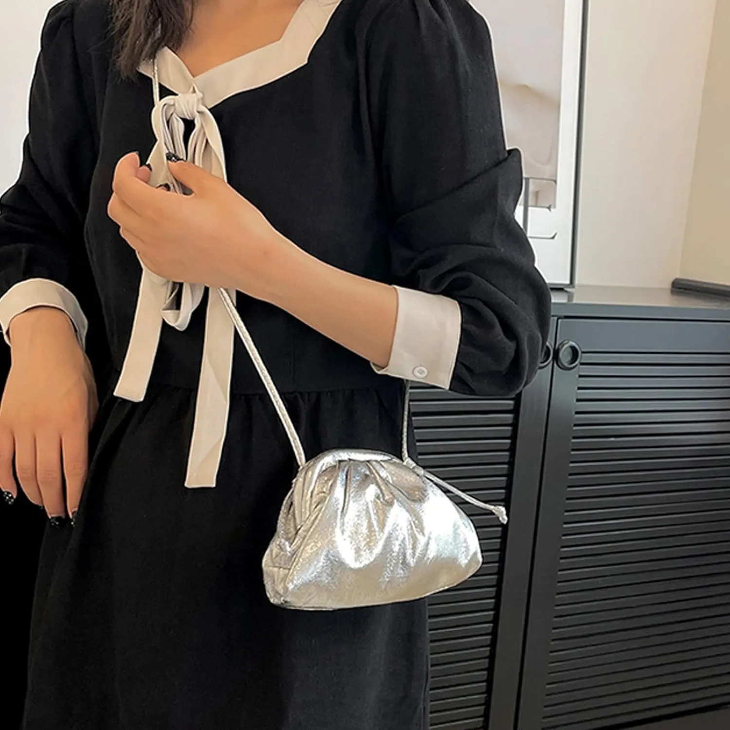 Ladies Crossbody Bag Clutch Clutch Clutch Clutches Large Capacity Pleated Bag Single Shoulder (Silver, One Size)