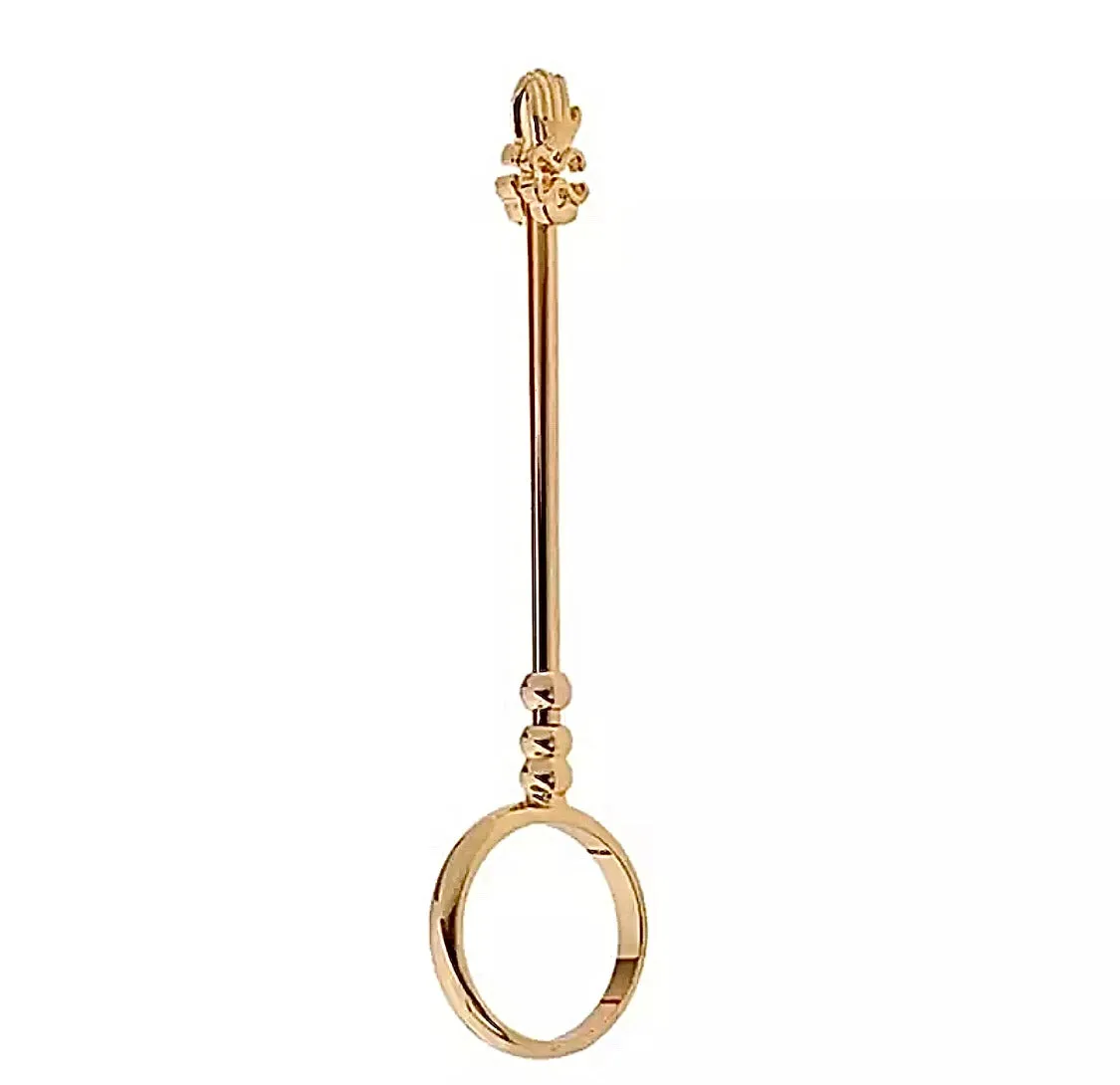 Little hands cigarette holder