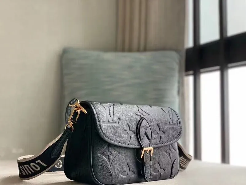 LOV - Fashionupstore - 473