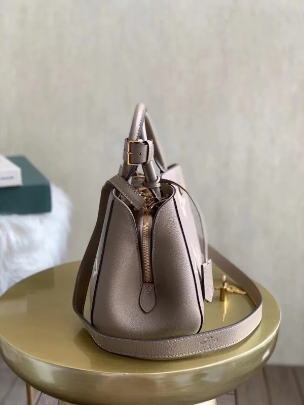 LOV2 Bags - Fashion Bags  1020
