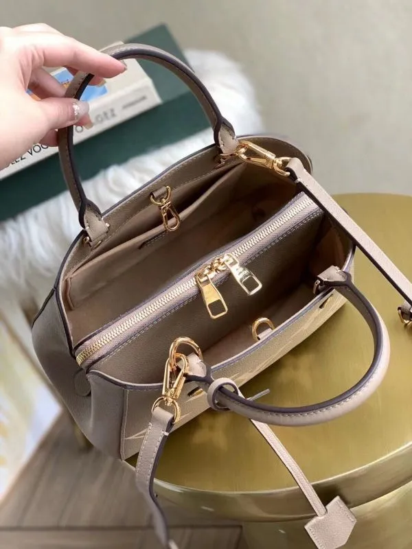 LOV2 Bags - Fashion Bags  1020