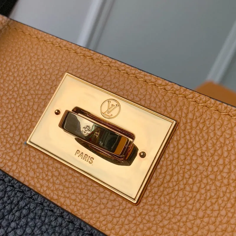 LOV2 Bags - Fashion Bags  1027