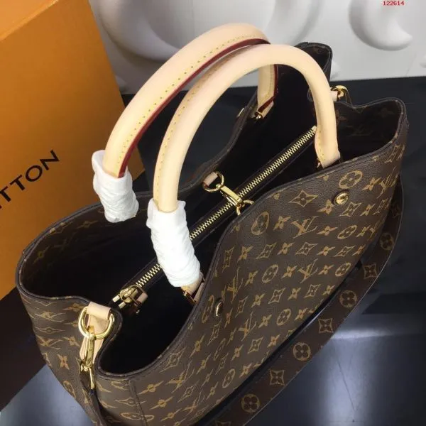 LOV2 Bags - Fashion Bags  1030
