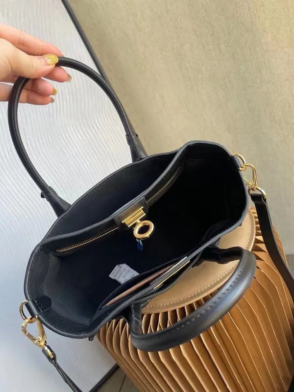 LOV2 Bags - Fashion Bags  1037