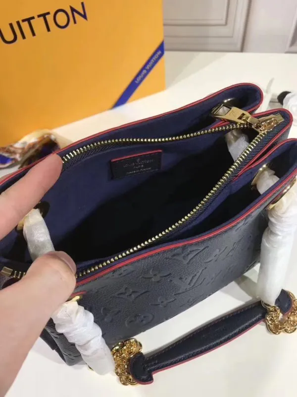 LOV2 Bags - Fashion Bags  1077
