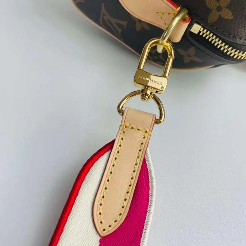 LOV2 Bags - Fashion Bags  1111