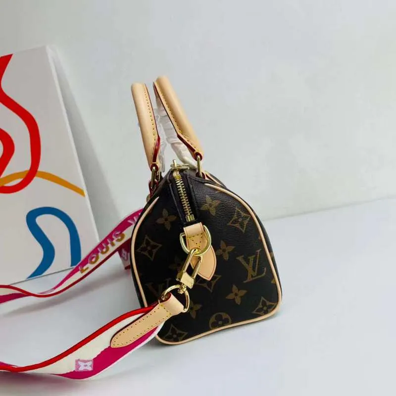 LOV2 Bags - Fashion Bags  1111