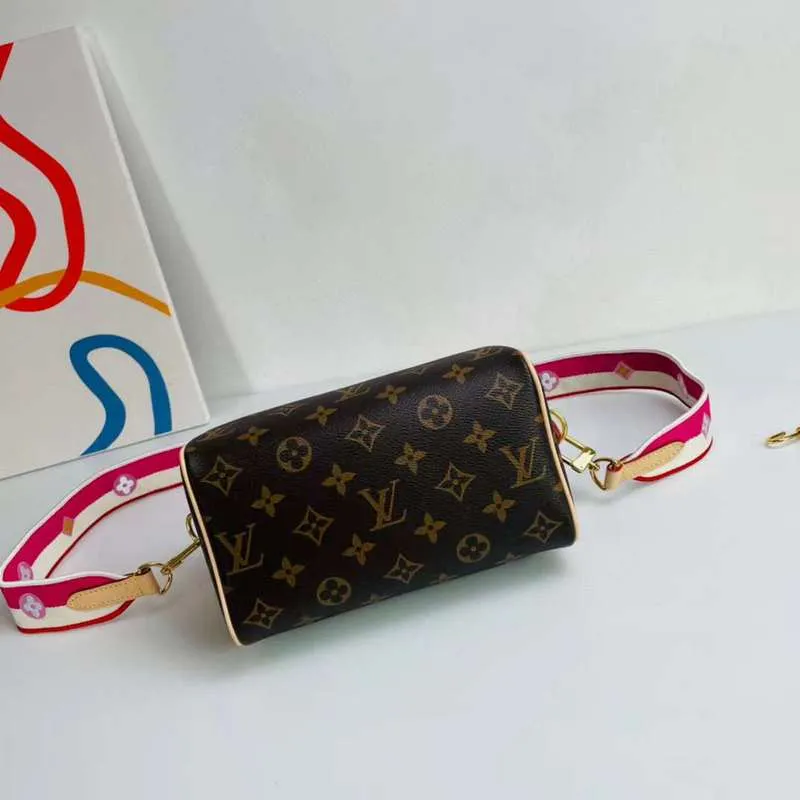 LOV2 Bags - Fashion Bags  1111