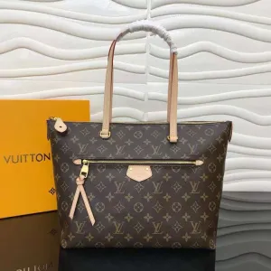 LOV2 Bags - Fashion Bags  1131