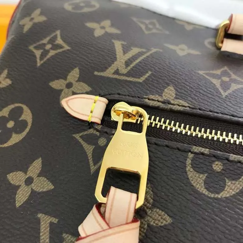 LOV2 Bags - Fashion Bags  1131