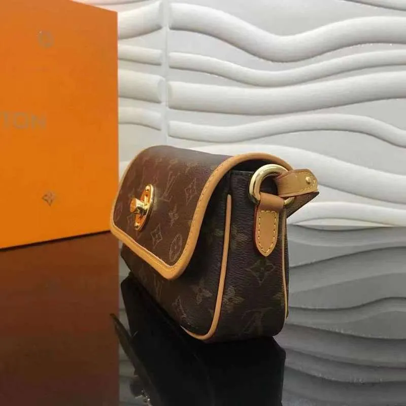 LOV2 Bags - Fashion Bags  1136