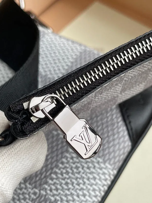 LOV2 Bags - Fashion Bags  1177
