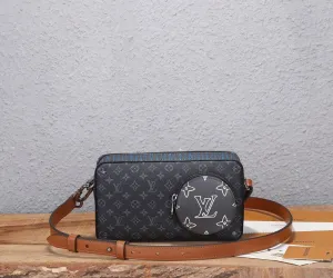 LOV2 Bags - Fashion Bags  1186