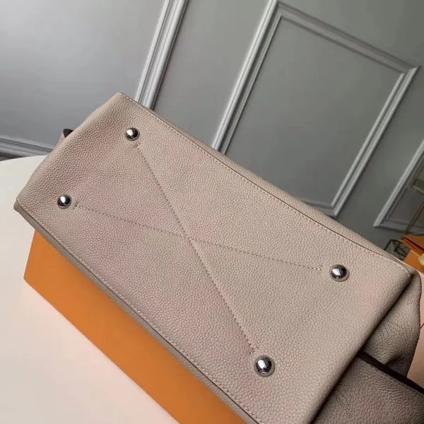 LOV2 Bags - Fashion Bags  1267