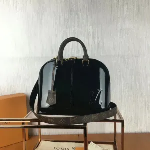 LOV2 Bags - Fashion Bags  1273