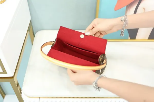 LOV2 Bags - Fashion Bags  1351
