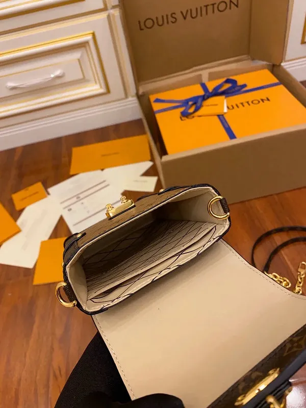 LOV2 Bags - Fashion Bags  1382