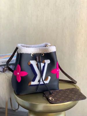 LOV2 Bags - Fashion Bags  1401