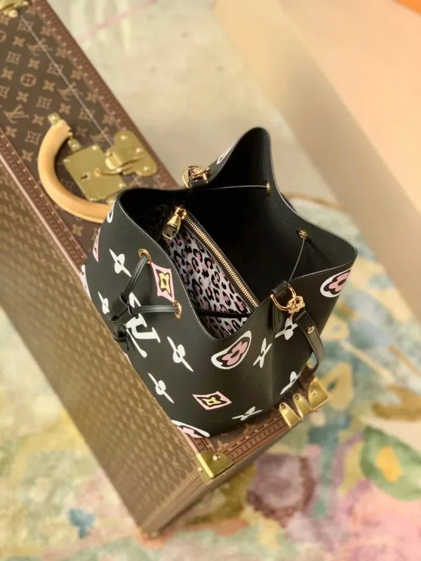 LOV2 Bags - Fashion Bags  1435