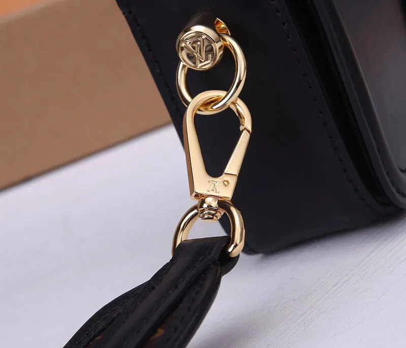 LOV2 Bags - Fashion Bags  1595