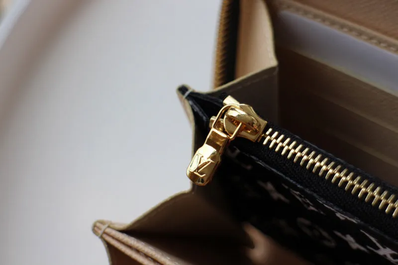 LOV2 Bags - Fashion Bags  1599