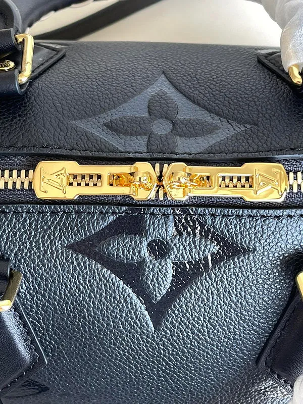 LOV2 Bags - Fashion Bags  1624