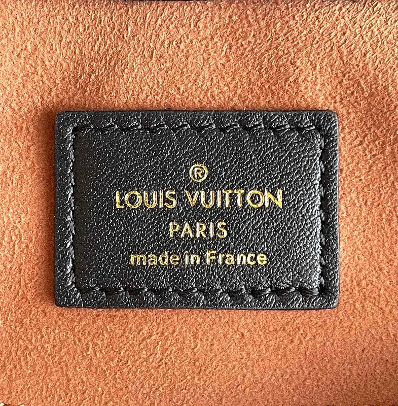 LOV2 Bags - Fashion Bags  1648