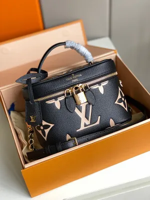 LOV2 Bags - Fashion Bags  1731