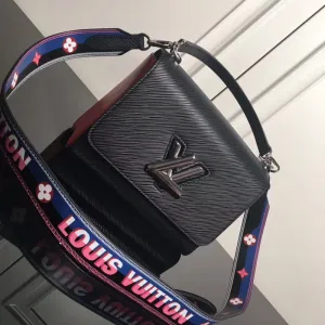 LOV2 Bags - Fashion Bags  1845