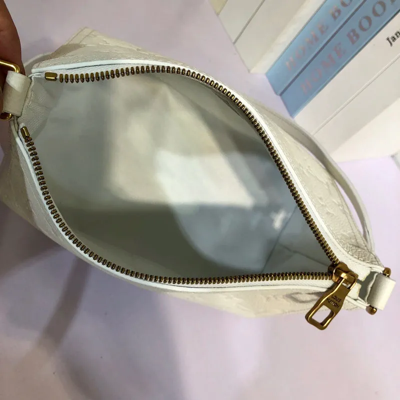 LOV2 Bags - Fashion Bags  1906