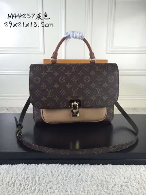 LOV2 Bags - Fashion Bags  2065