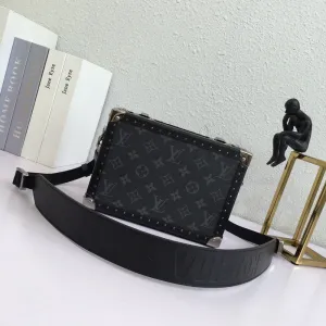 LOV2 Bags - Fashion Bags  2077