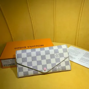 LOV2 Bags - Fashion Bags  2095