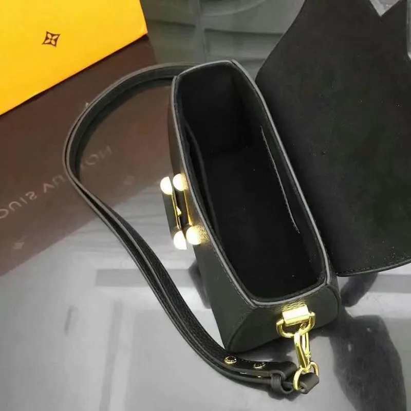 LOV2 Bags - Fashion Bags  2476