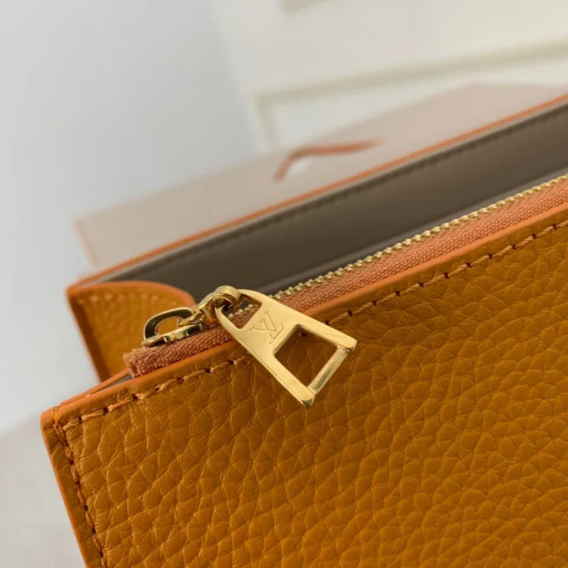 LOV2 Bags - Fashion Bags  2500