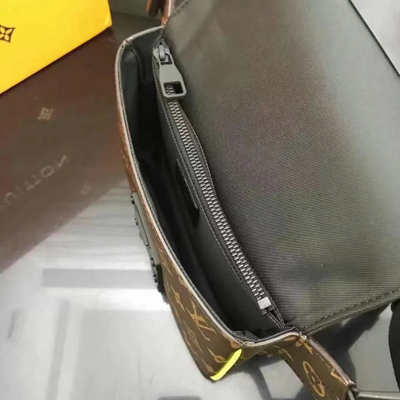LOV2 Bags - Fashion Bags  2517