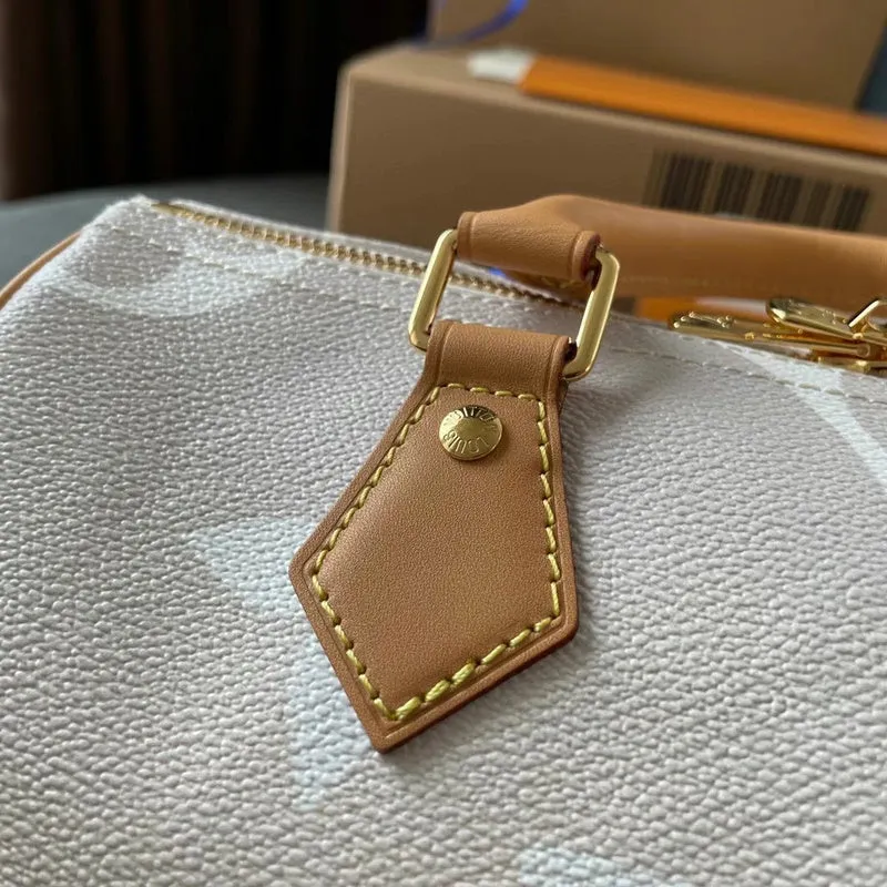 LOV2 Bags - Fashion Bags  2523