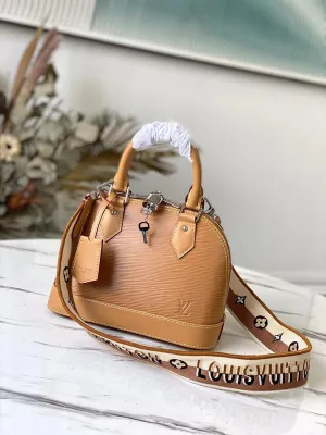 LOV2 Bags - Fashion Bags  2571