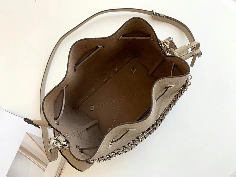 LOV2 Bags - Fashion Bags  2581