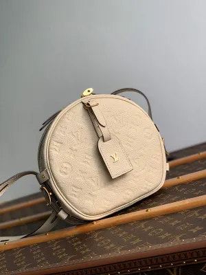 LOV2 Bags - Fashion Bags  2593