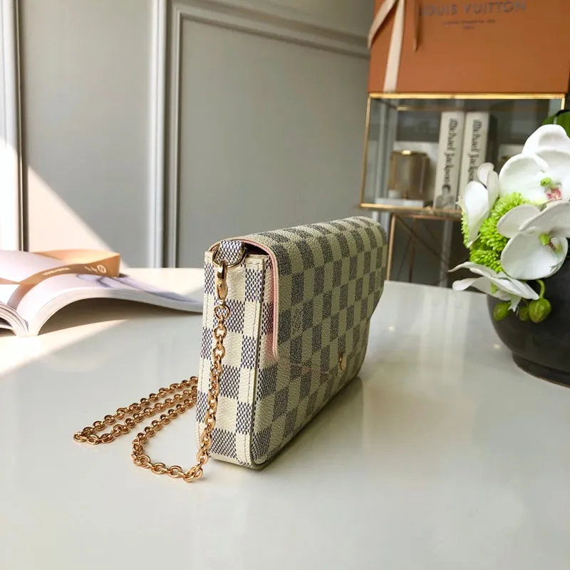 LOV2 Bags - Fashion Bags  2607
