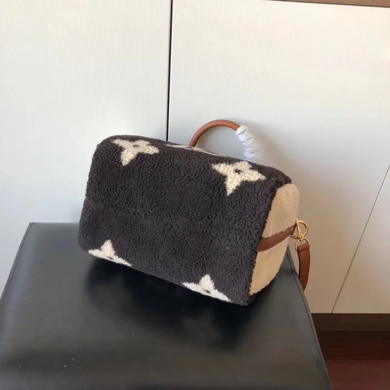 LOV2 Bags - Fashion Bags  2656