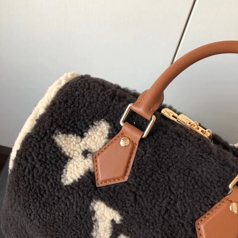 LOV2 Bags - Fashion Bags  2656