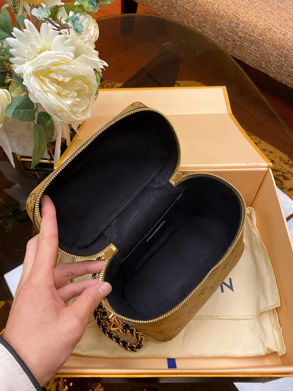 LOV2 Bags - Fashion Bags  2670