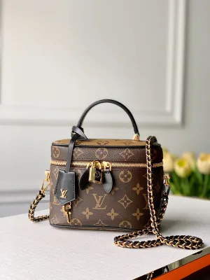 LOV2 Bags - Fashion Bags  2675