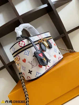 LOV2 Bags - Fashion Bags  2678