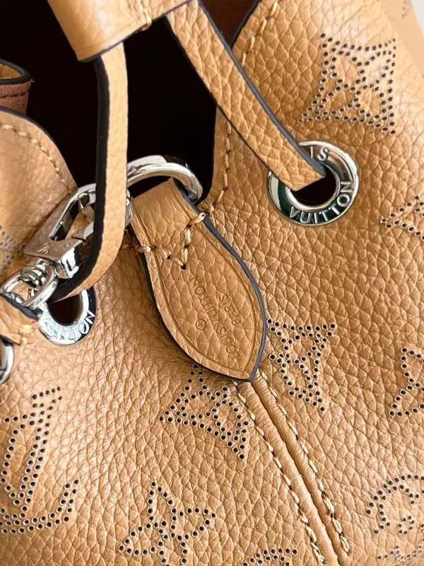 LOV2 Bags - Fashion Bags  743